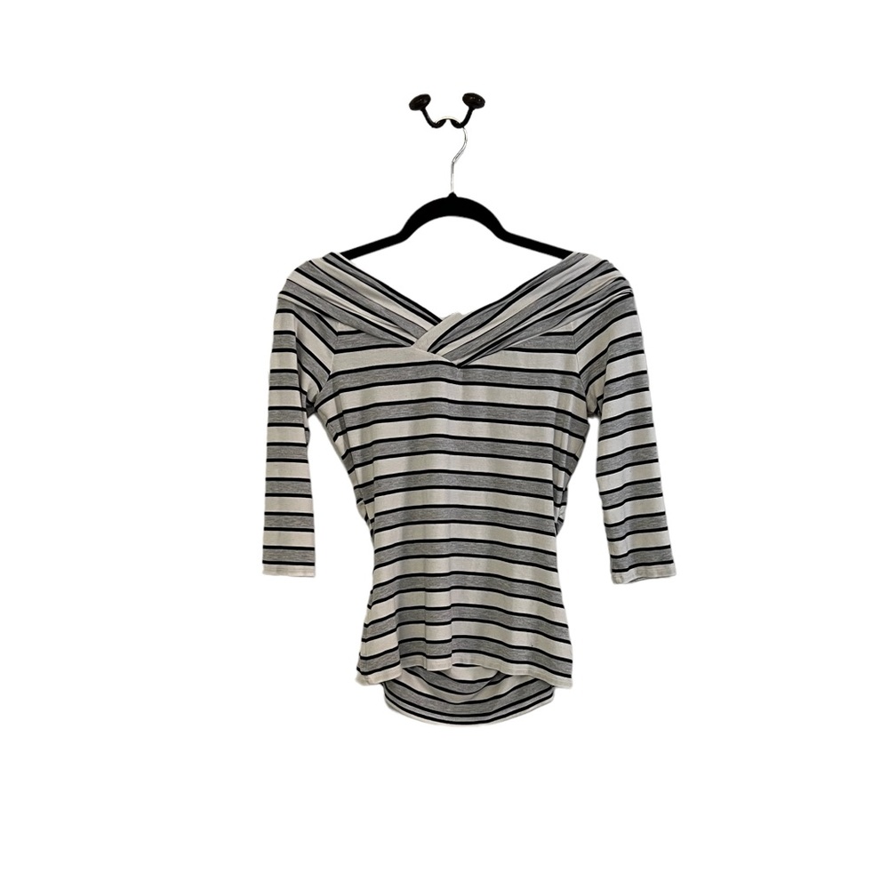 🖤 White House Black Market Off The Shoulder Ruched Sides 🖤